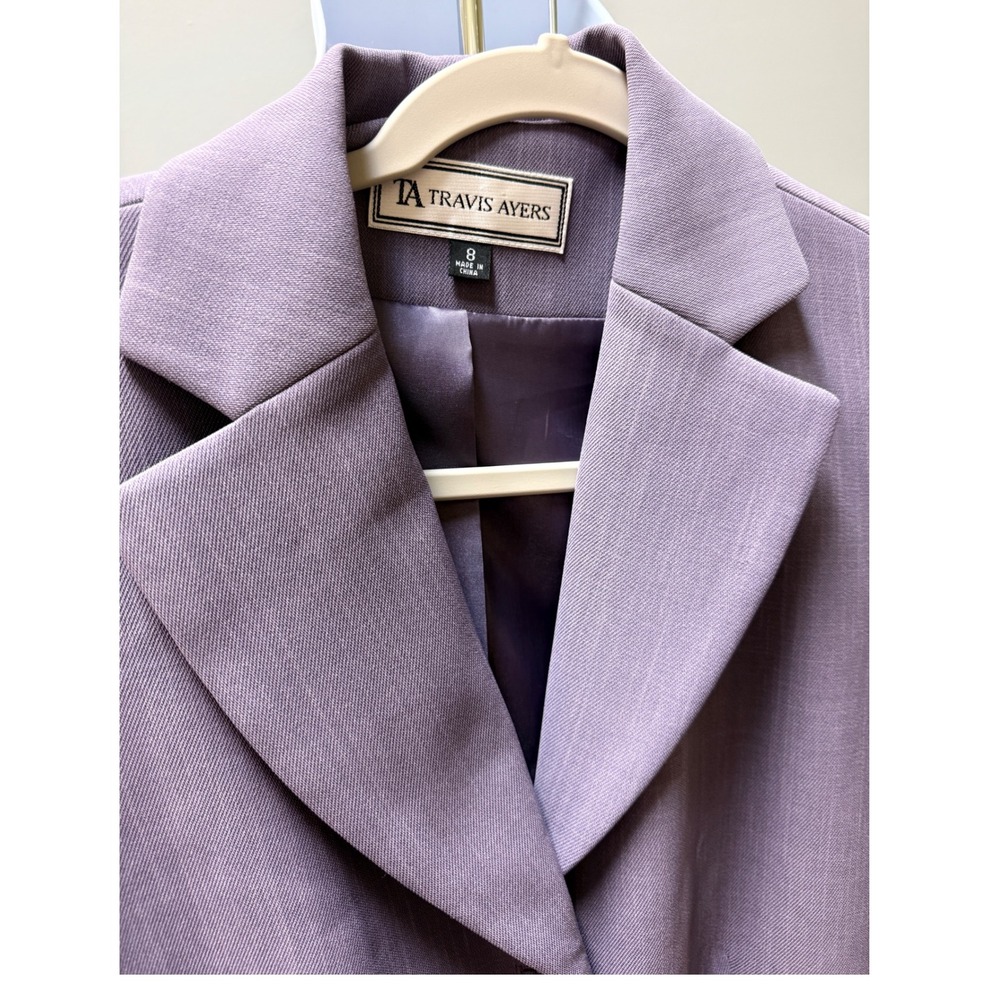 TRAVIS‎ AYERS Women's Purple Blazer Size 8 Double Breasted